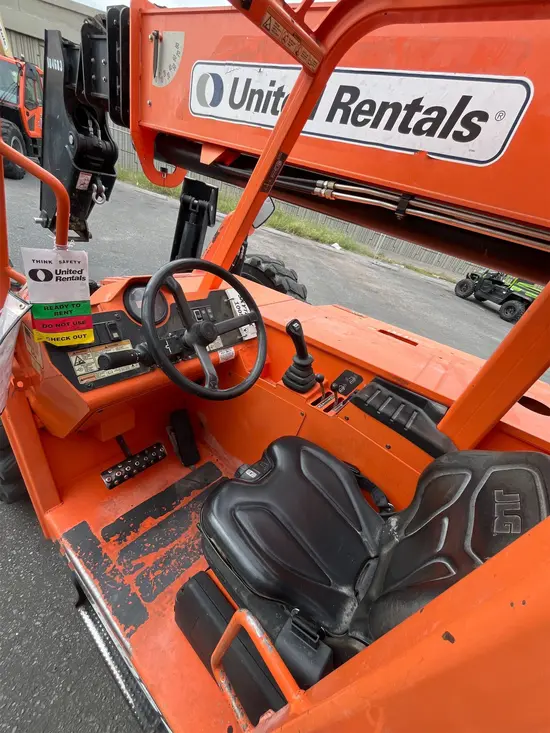 2017 SKYTRAK 10054 Forklift