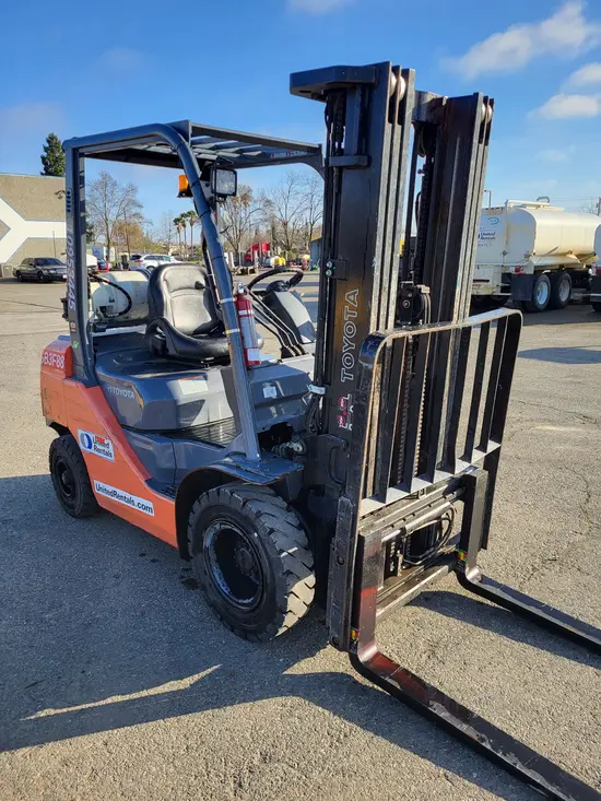 2019 Toyota 8FGU25 Warehouse Forklift