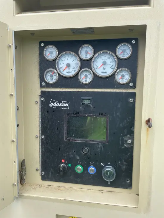 2017 Doosan HP1600WCU-T4F Air Compressor