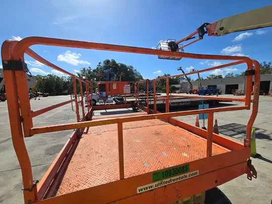 2019 JLG 330LRT Rough Terrain Scissor Lift