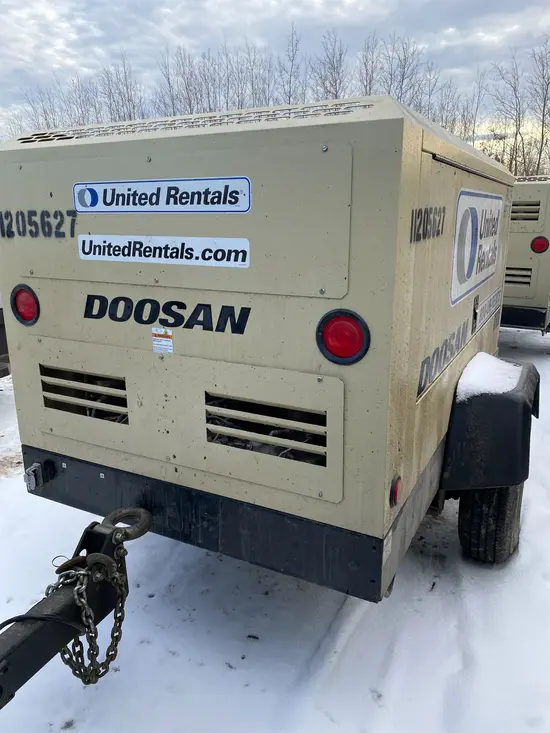 2021 Doosan P425/HP375WCUT4 Air Compressor