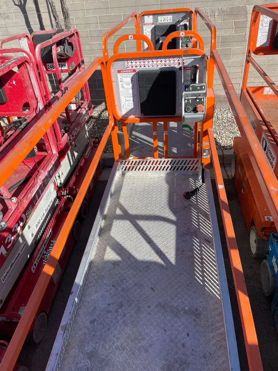 2020 Snorkel S3215L Scissor Lift