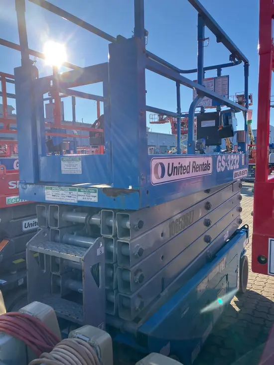 2017 Genie GS-3232 Scissor Lift
