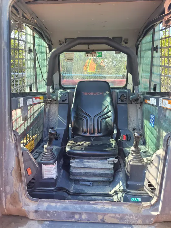 2022 Takeuchi TL12V2-CR Track Loader