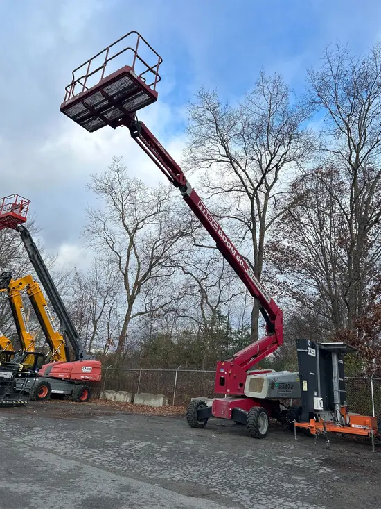 2016 MEC 60JD Boom Lift