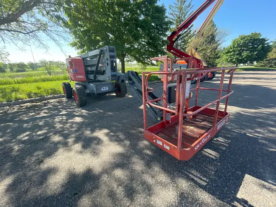 2017 Skyjack SJ46AJ Articulating Boom Lift