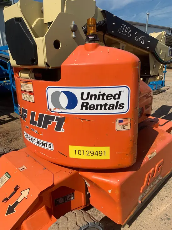 2013 JLG E400AJPN Articulating Boom Lift