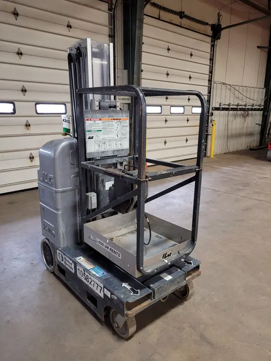 2017 JLG 20MVL Self-Propelled One-Person Lift