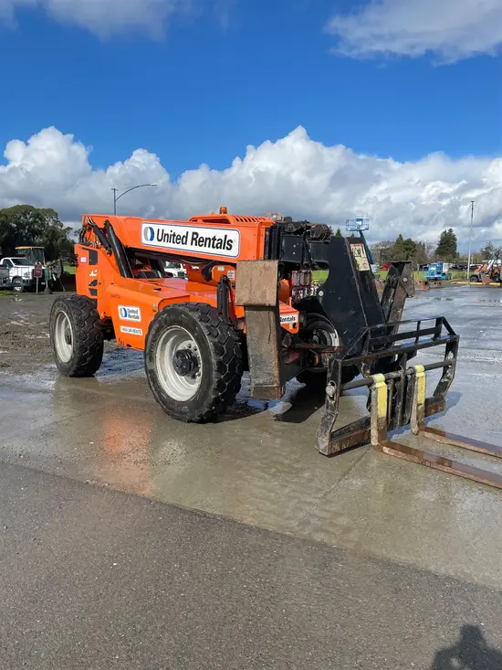 2016 SKYTRAK 10054 Forklift