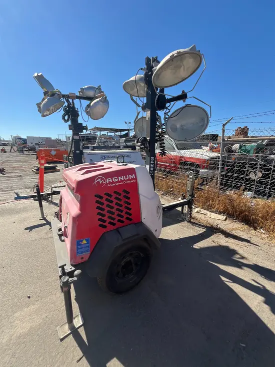 2015 Magnum Pro MLT6SM Portable Light Tower