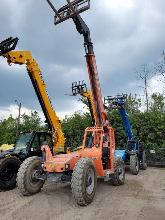 2016 SKYTRAK 8042 Forklift