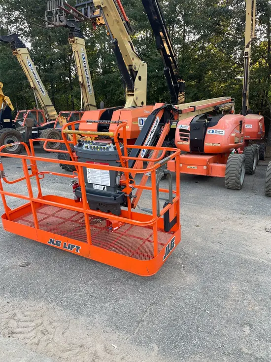 2017 JLG 600AJ Articulating Boom Lift