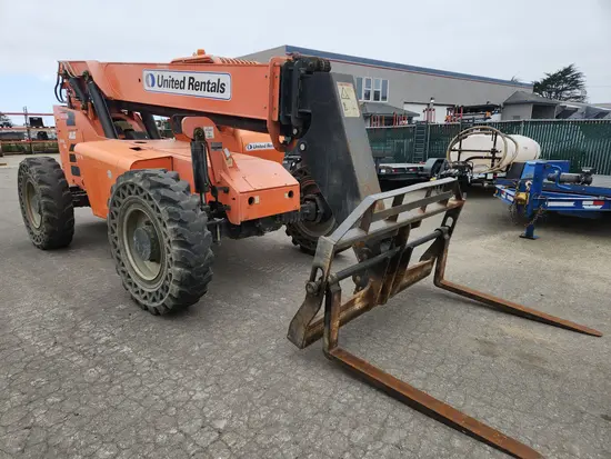 2015 SKYTRAK 6042 Forklift