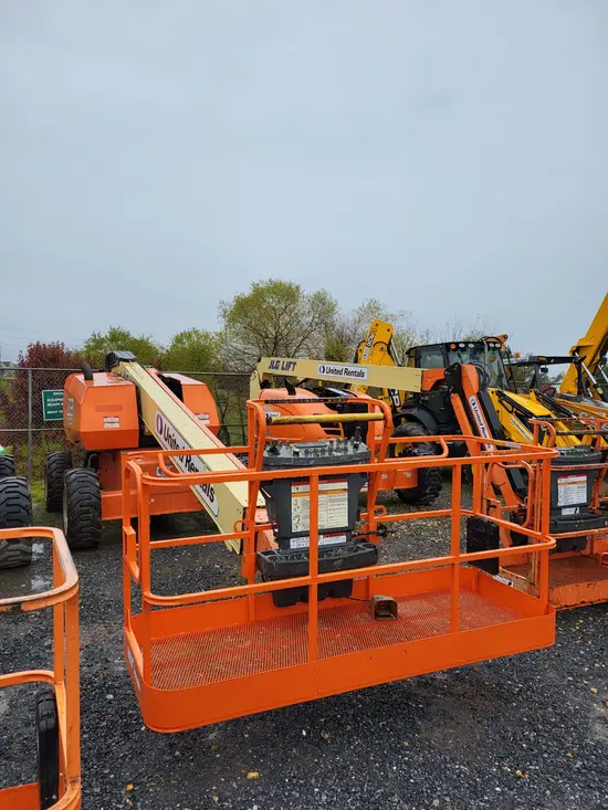 2017 JLG 600S Boom Lift