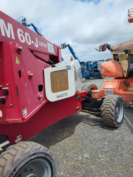 2015 MEC 60J-E Boom Lift