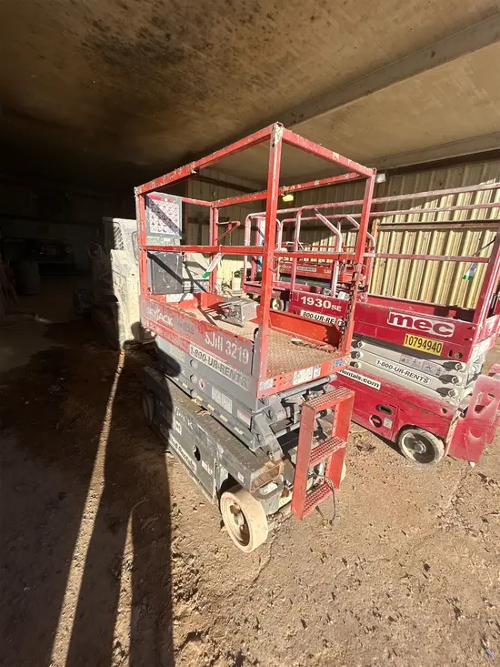 2016 Skyjack SJIII3219 Scissor Lift