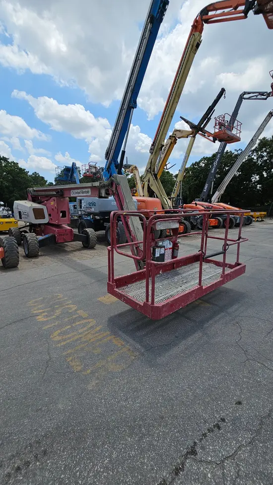 2016 MEC 60JD Boom Lift