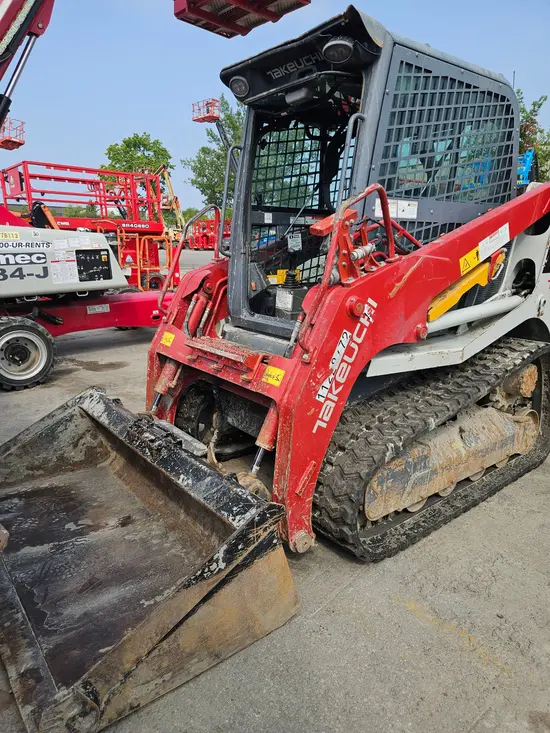 2021 Takeuchi TL8R2-CR Track Loader