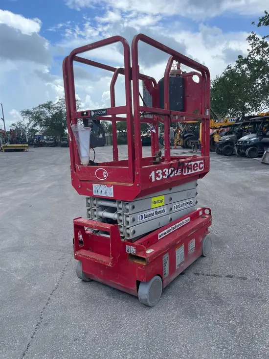 2017 MEC 1330SE Scissor Lift