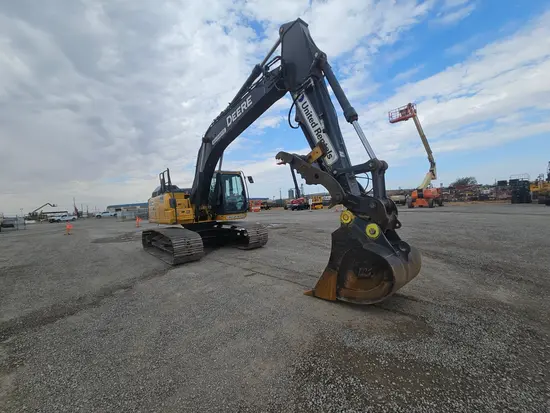 2018 John Deere 210G LC Excavator