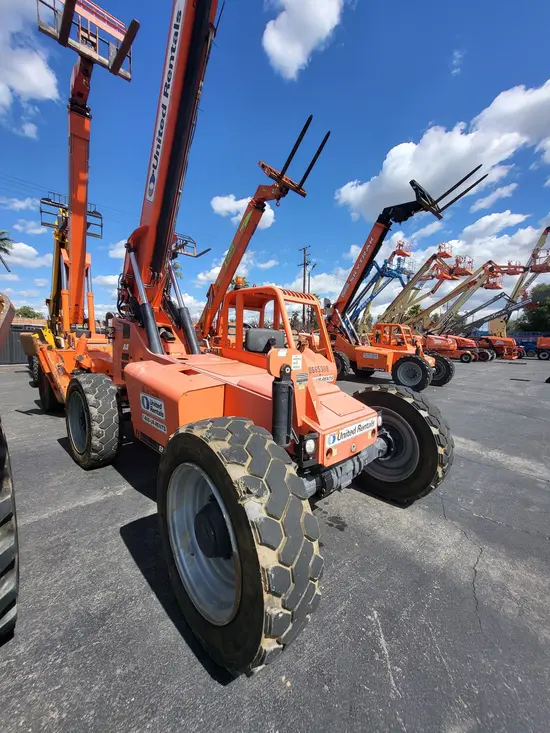 2017 SKYTRAK 8042 Forklift