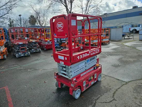 2017 MEC 1330SE Scissor Lift