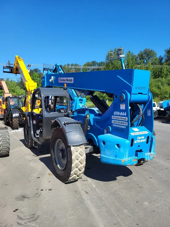 2016 Genie GTH-844 Forklift
