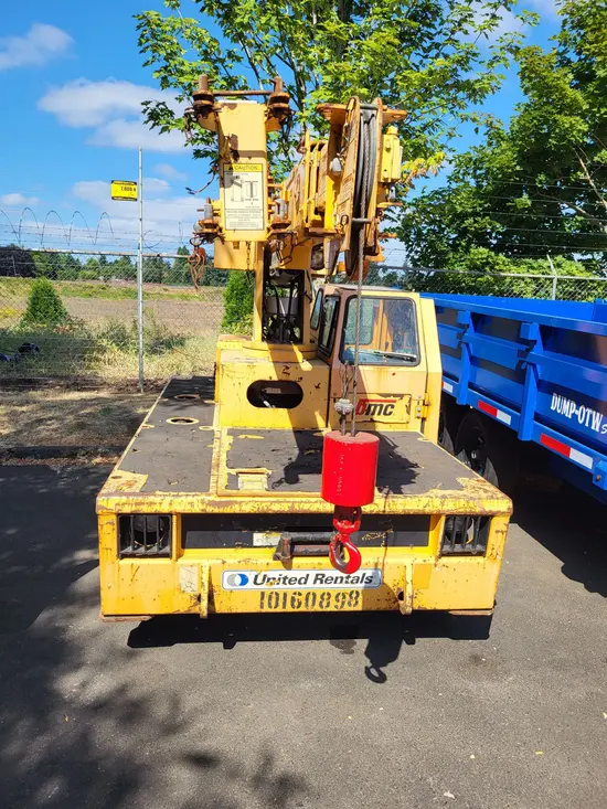 2013 Broderson IC-35-2F