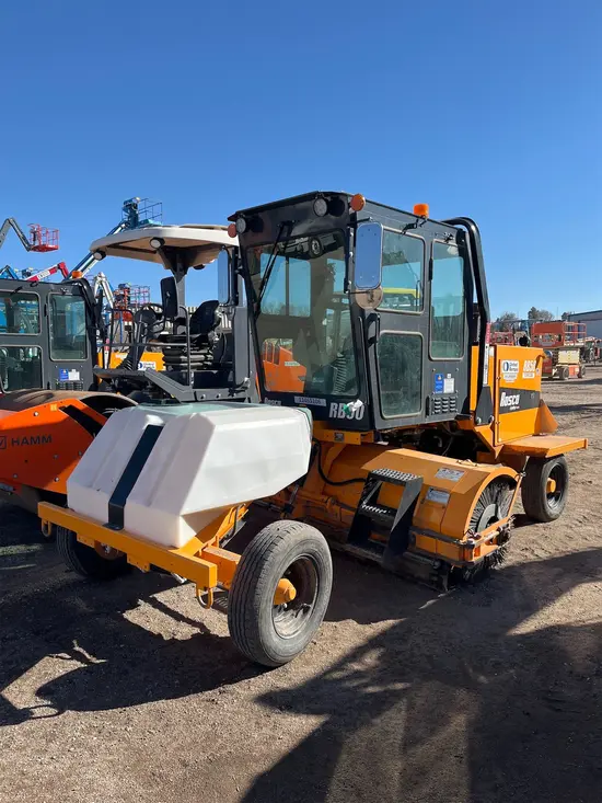 2022 LEE BOY RB50 Sweeper