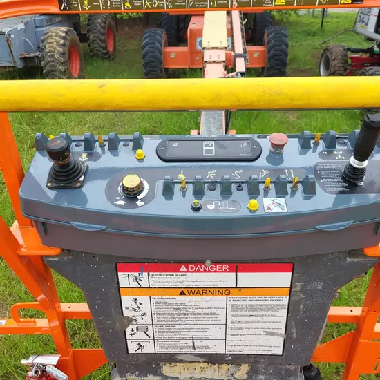 2012 JLG E300AJP Articulating Boom Lift