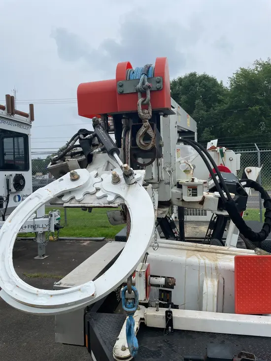 2021 S.D.P. Manufacturing EZ55MLP Digger Derrick