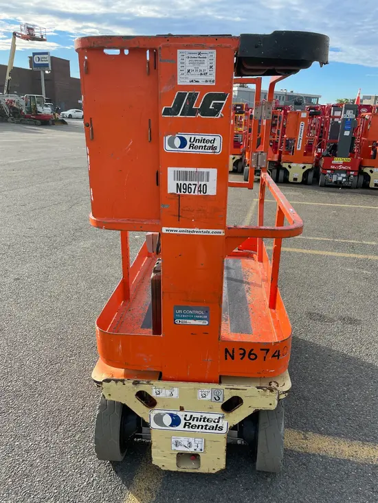 2016 JLG 1230ES Self-Propelled One-Person Lift