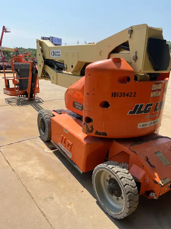 2013 JLG E400AJPN Articulating Boom Lift