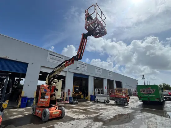 2015 JLG E300AJP Articulating Boom Lift