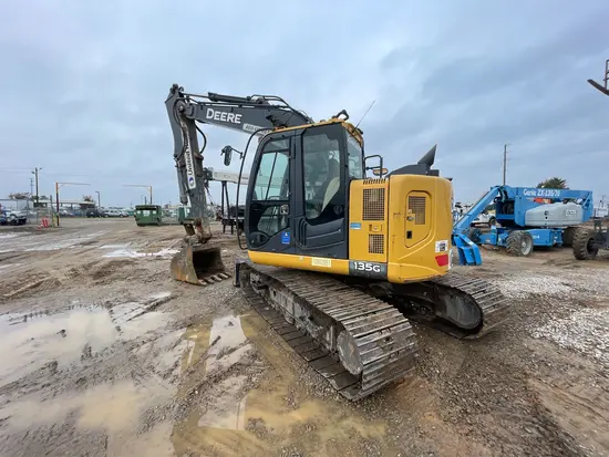 2018 John Deere 135G Excavator