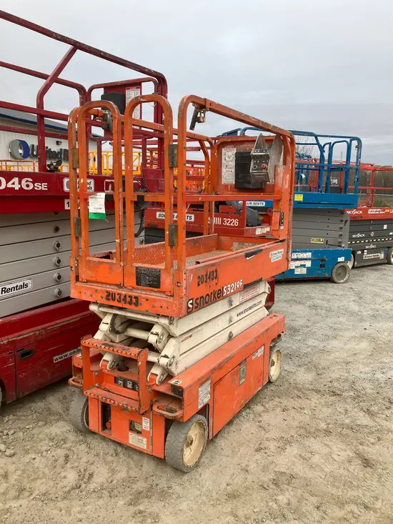 2018 Snorkel S3219E Scissor Lift