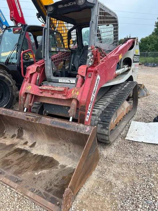 2017 Takeuchi TL12R2-R Track Loader
