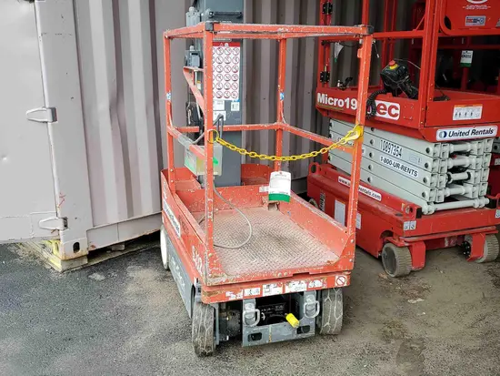 2015 Skyjack SJ12 Self-Propelled One-Person Lift