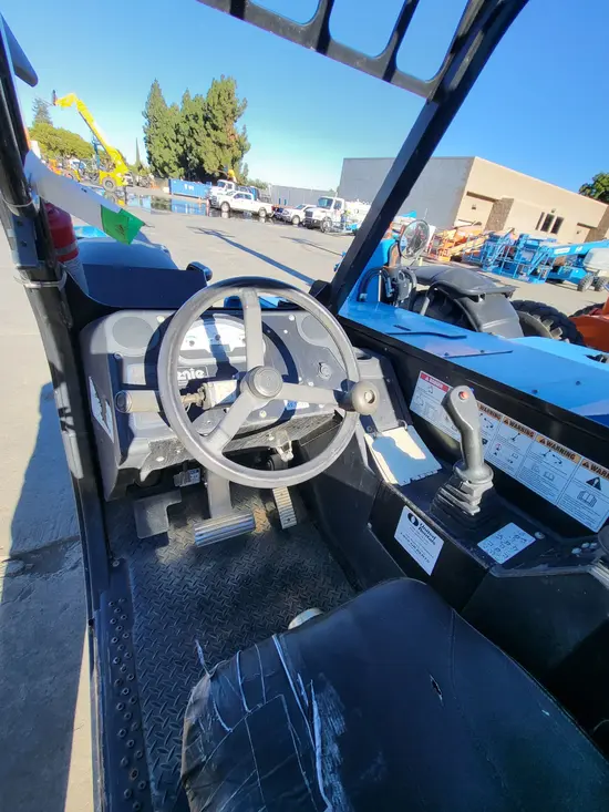 2016 Genie GTH-1056 Forklift
