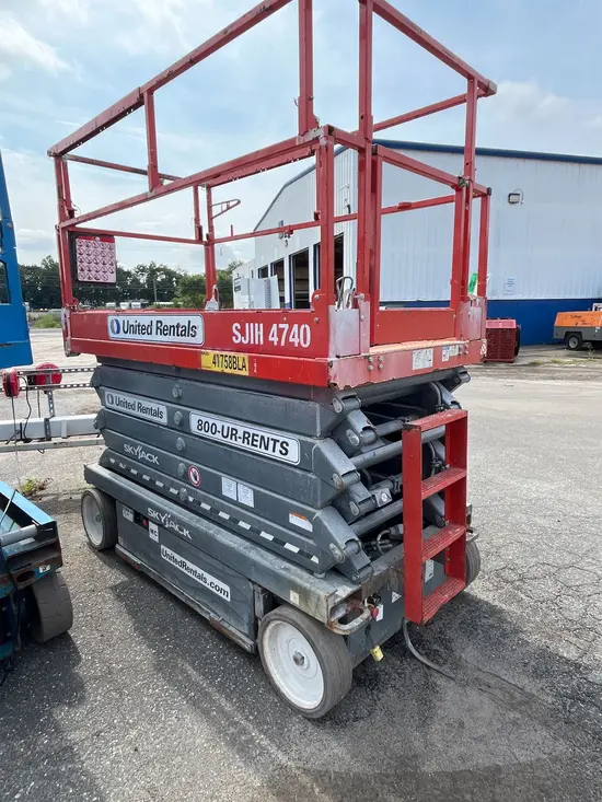 2017 Skyjack SJIII4740 Scissor Lift