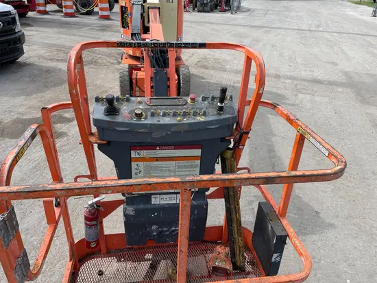 2016 JLG E300AJP Articulating Boom Lift