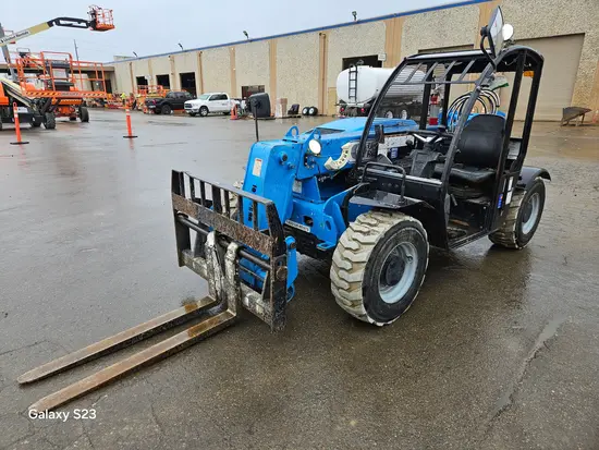 2018 Genie GTH-5519 Forklift