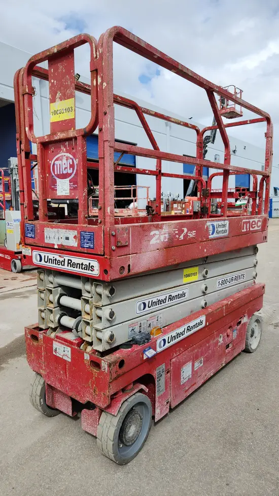2017 MEC 2632SE Scissor Lift