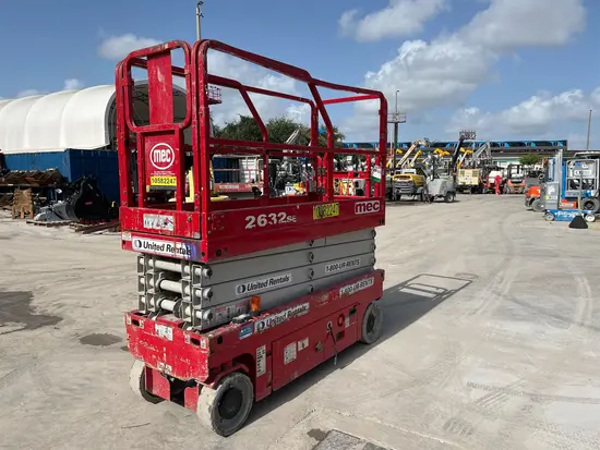 2017 MEC 2632SE Scissor Lift