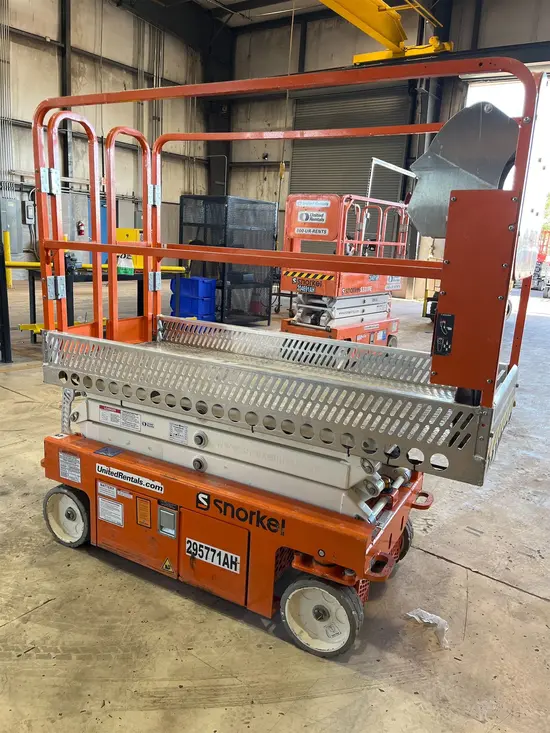 2022 Snorkel S3215L Scissor Lift