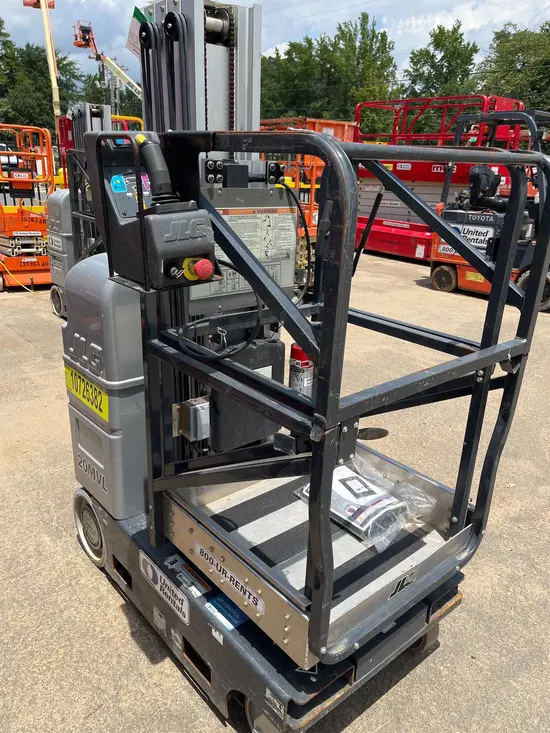 2018 JLG 20MVL Self-Propelled One-Person Lift