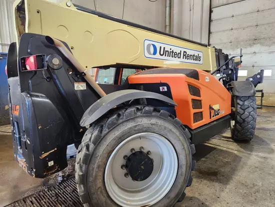 2018 JLG 1055 Forklift