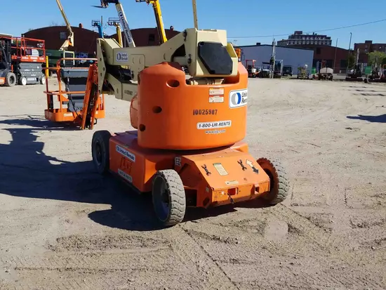 2012 JLG E400AJPN Articulating Boom Lift