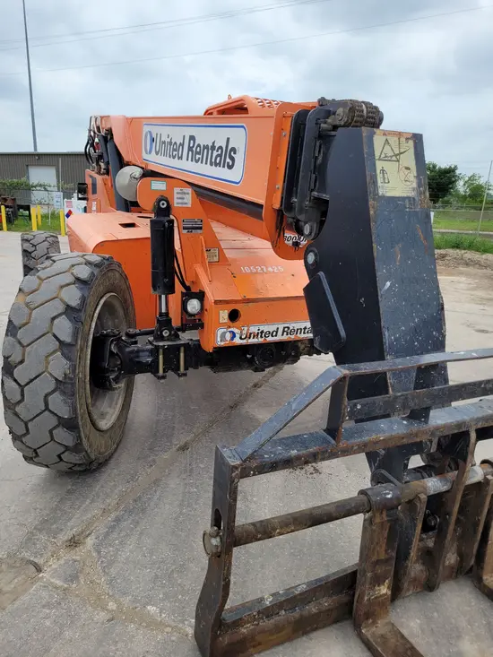2016 SKYTRAK 6042 Forklift