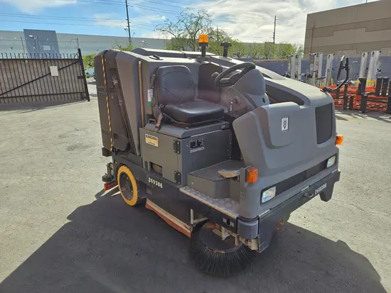 2021 KARCHER B 300 RI LPG Scrubber